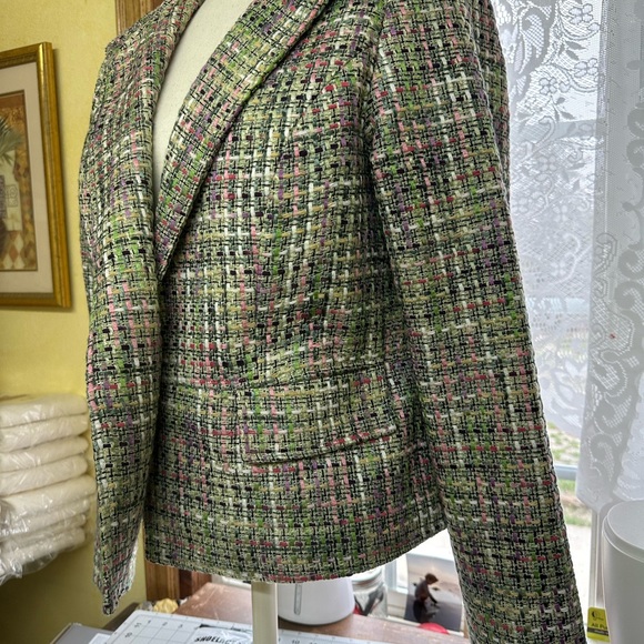 #134 Tweed Blazer - Picture 10 of 11